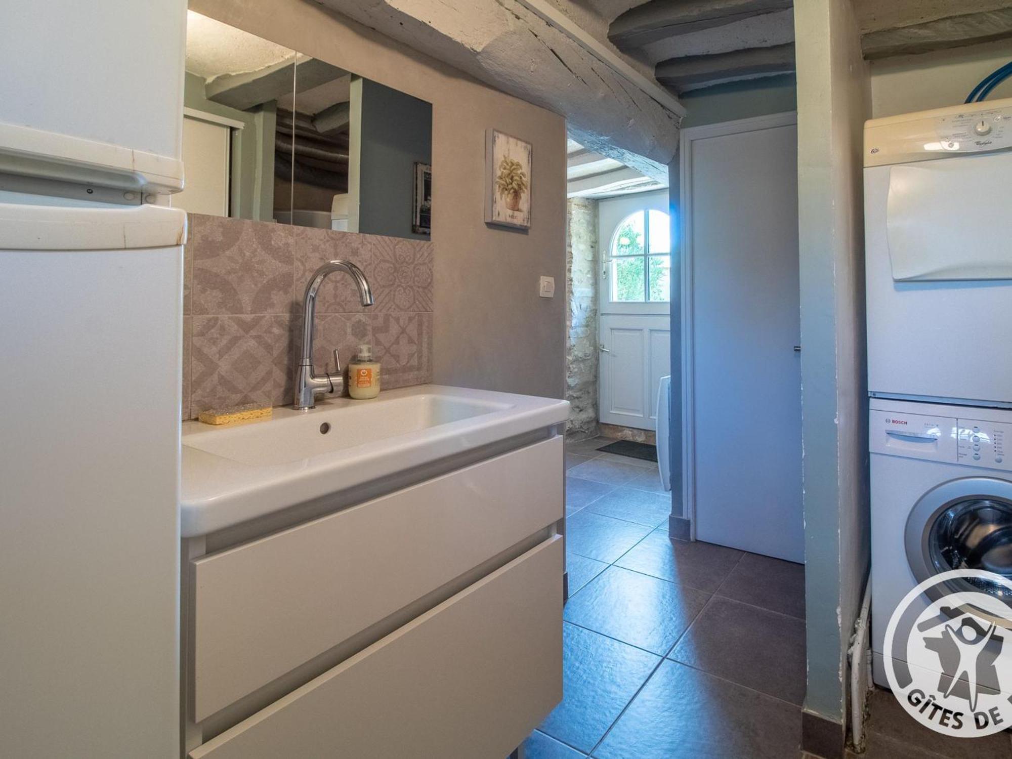 Gite Charmant Avec Jardin, Proche Activites Nautiques - Fr-1-622-75 Morannes sur Sarthe-Daumeray Exterior photo